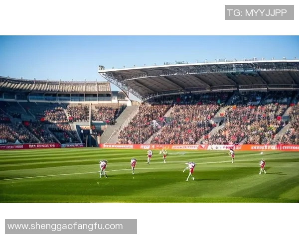 聚焦足球球星帽子文化探索时尚与绿茵激情完美融合