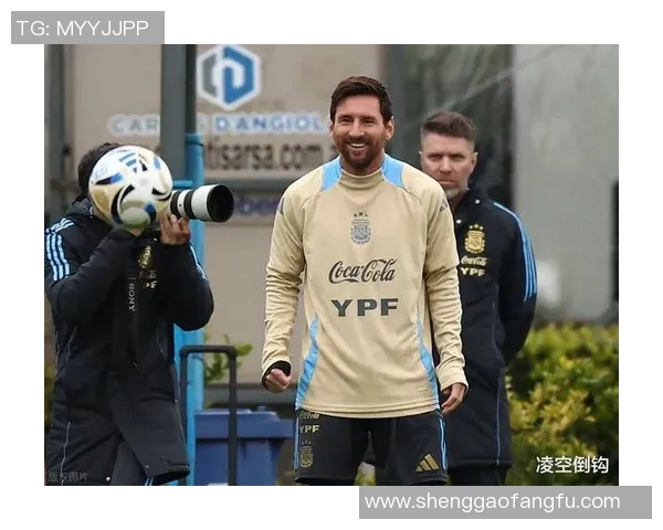 足球明星穿搭揭秘 哪些球鞋最能展现个人魅力与竞技风范